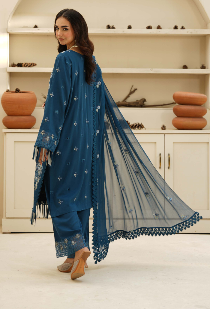 Mushak - D05 Chiffon Pakistani Winter Dresses - Humdum - 2