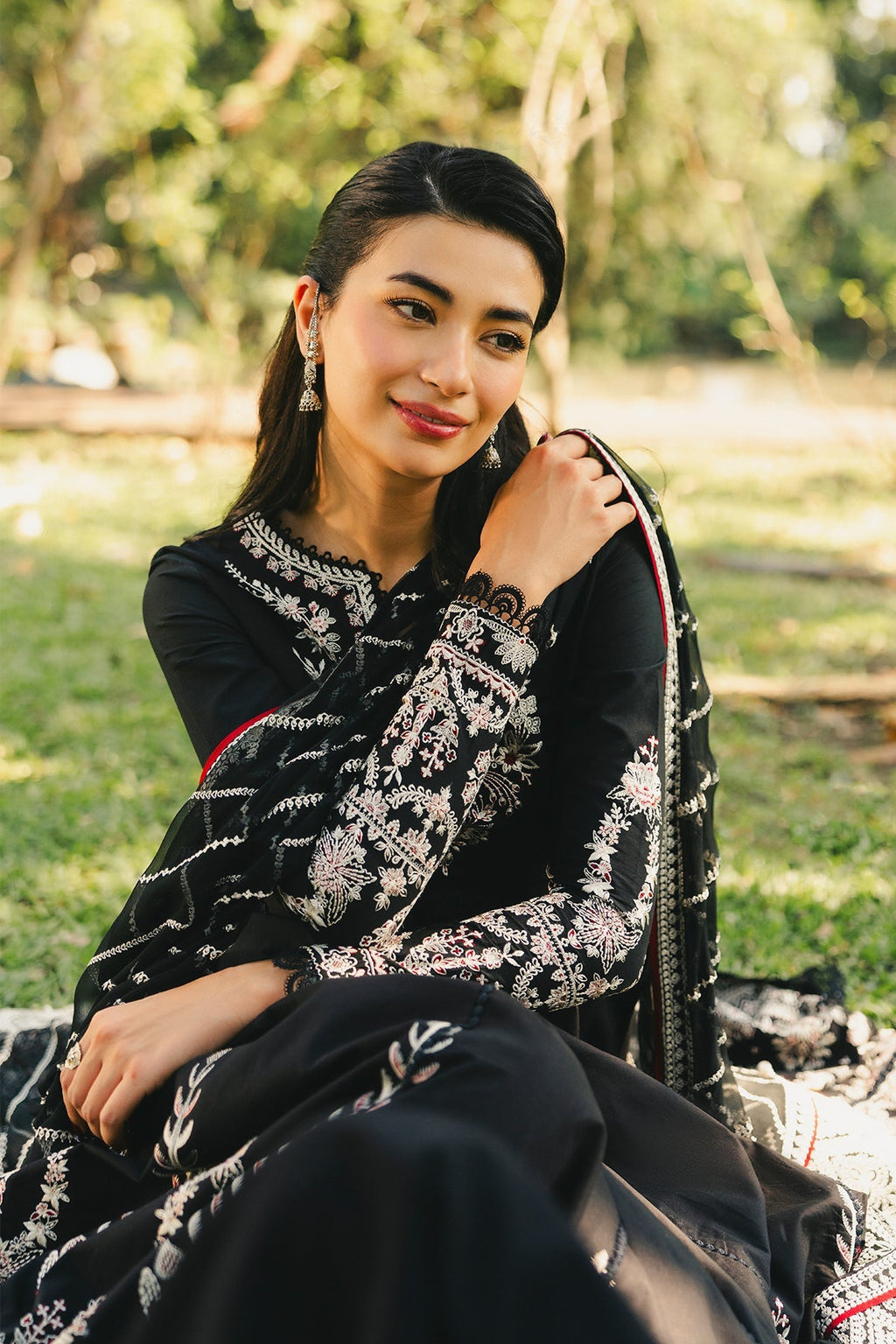 Parizaad Chiffon Pakistani Summer Dresses - Afrozeh - 5
