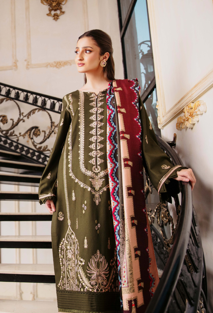 Serene - D08 Premium Fabric Pakistani Winter Dresses - Humdum - 4