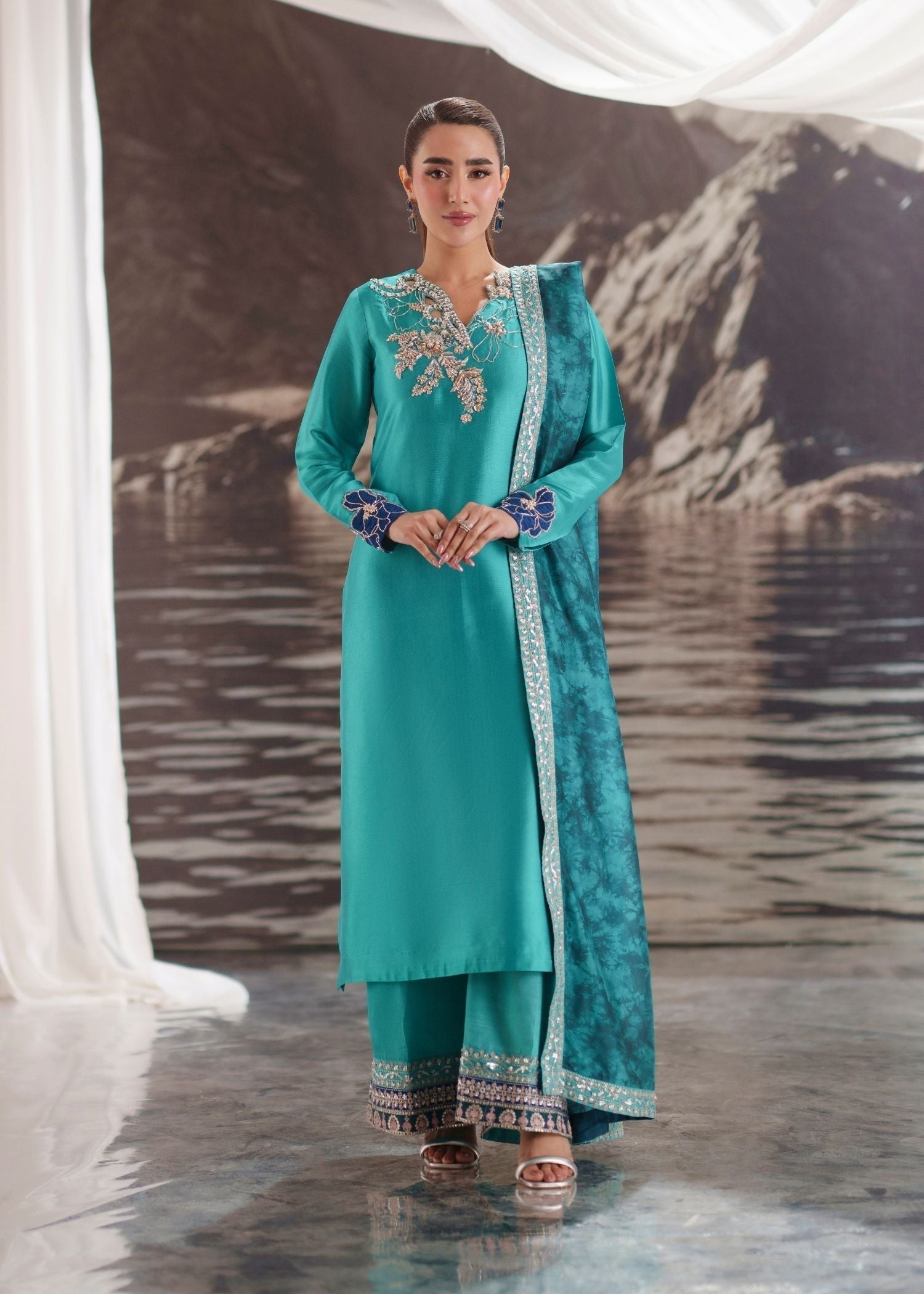 Lumi Luxury Pakistani Fashion