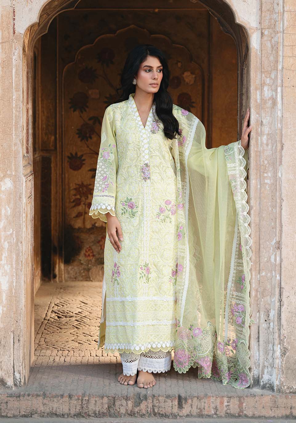 GULNAAR-E-BAAGH Luxury Pakistani Fashion