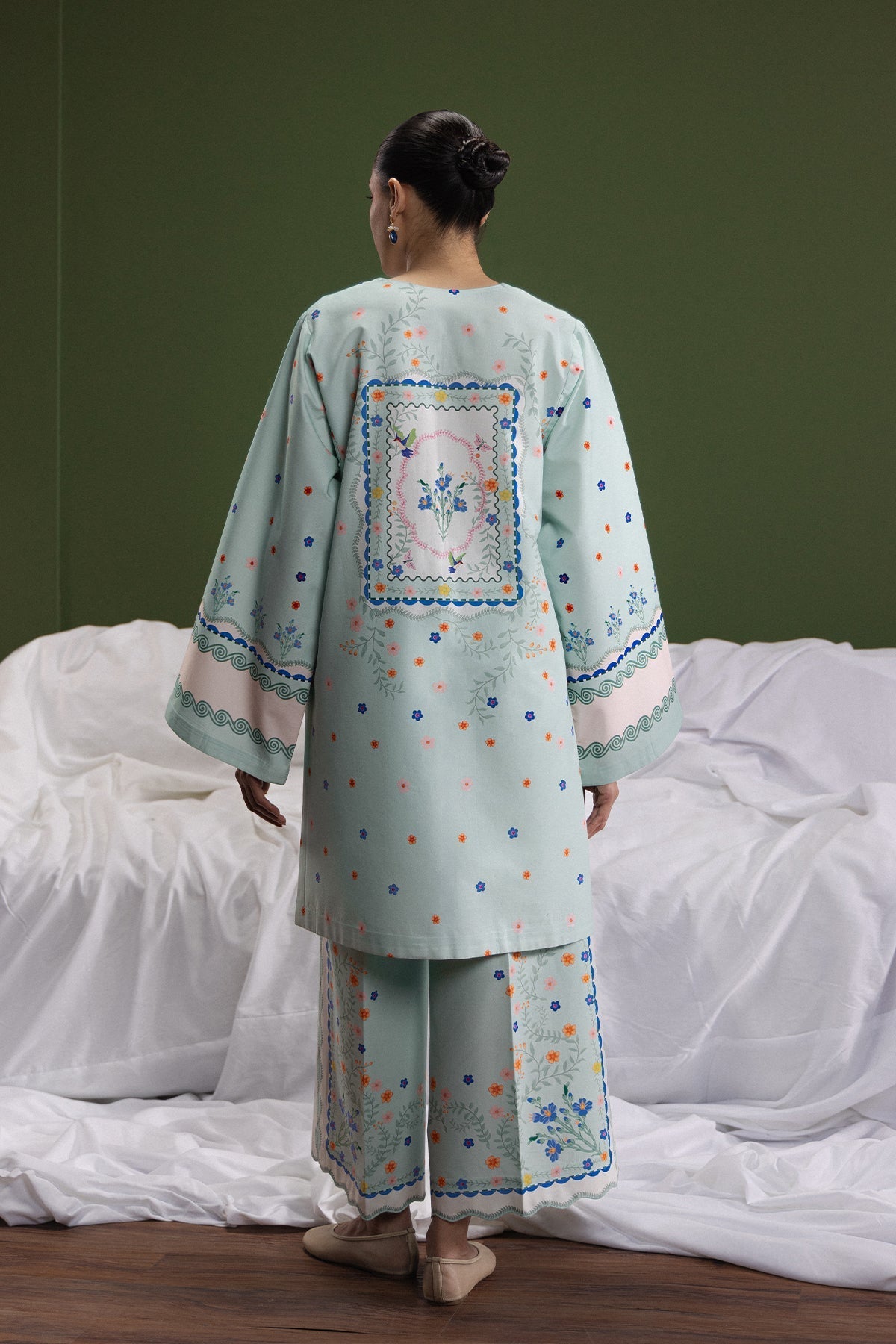Spring Calm Cambric Pakistani Summer Dresses - Afrozeh - 4