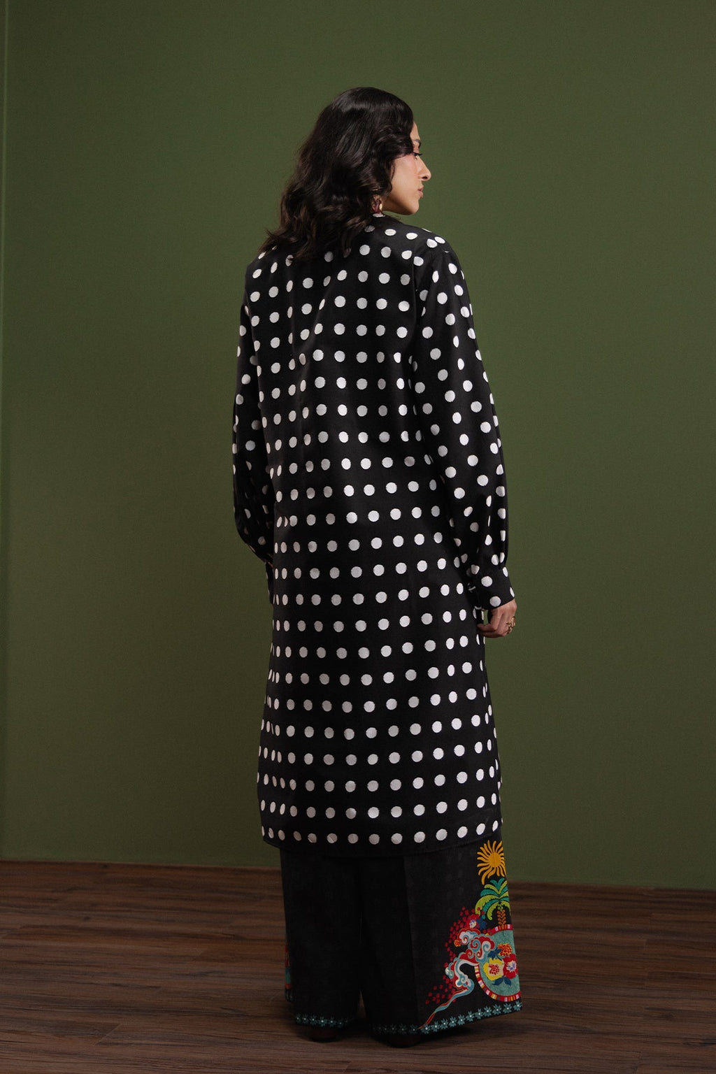 Monochrome Mood Cambric Pakistani Summer Dresses - Afrozeh - 2
