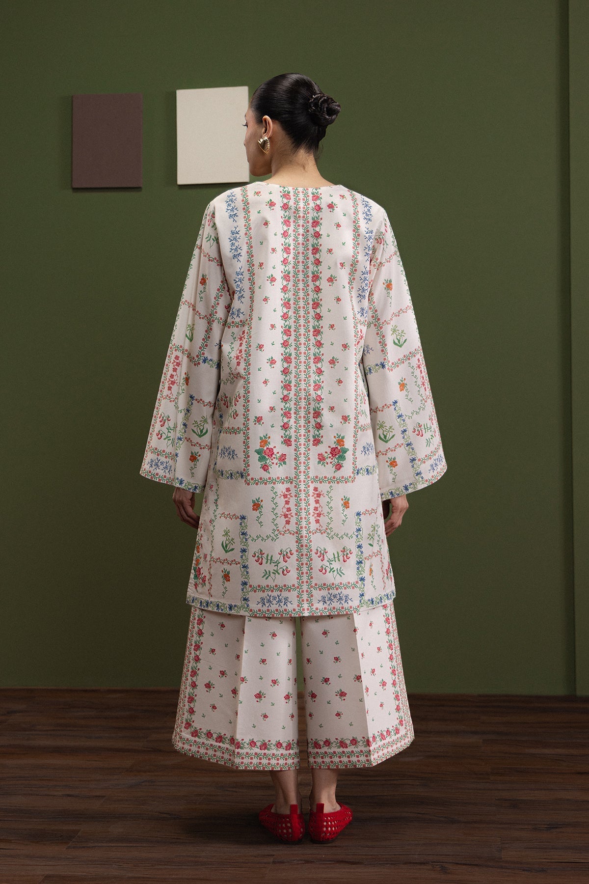 Rosy Picnic Cambric Pakistani Summer Dresses - Afrozeh - 4