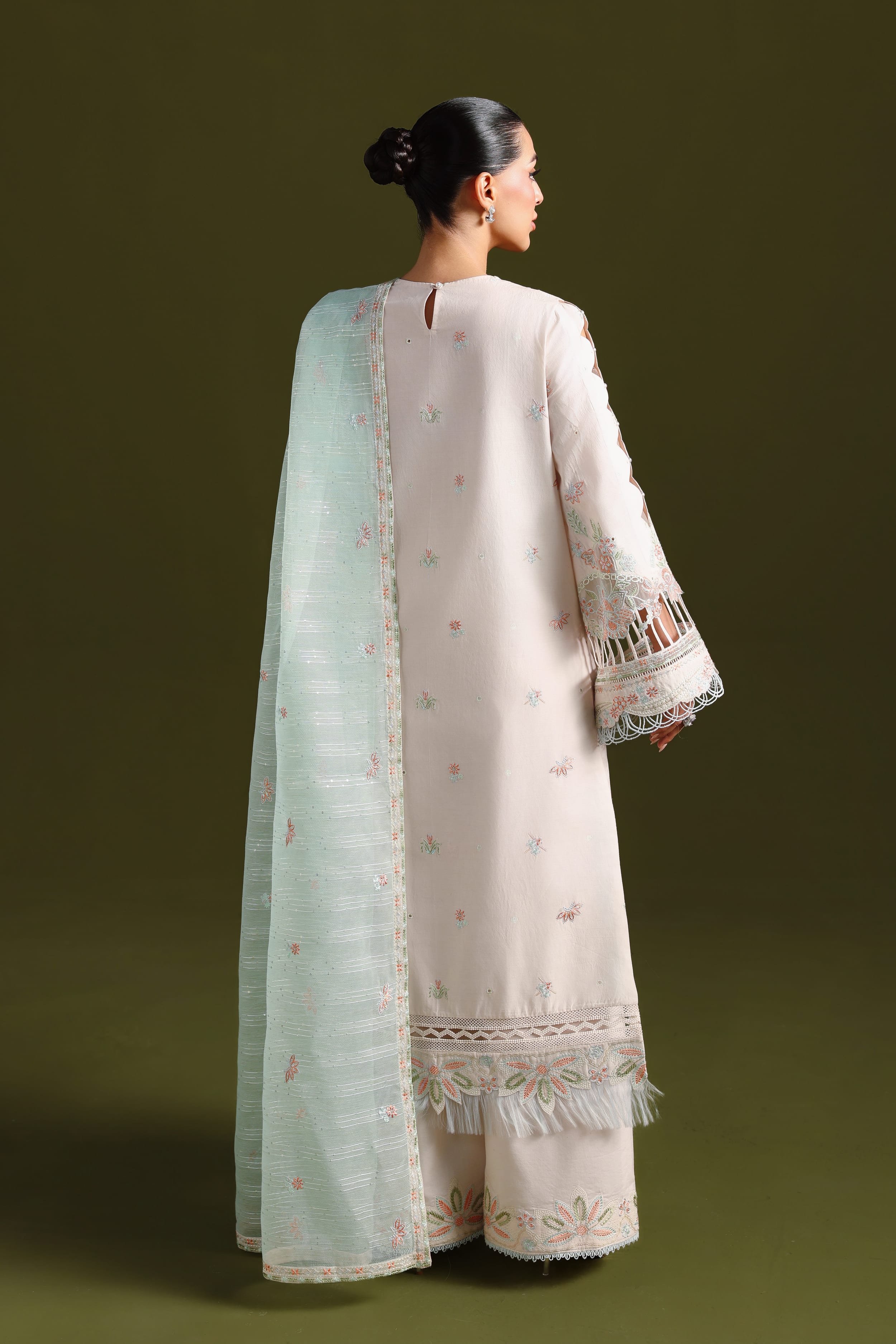 Naazi