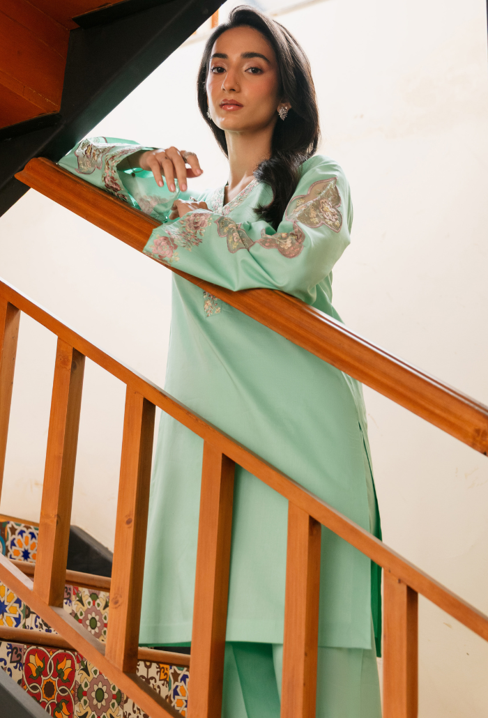 Spring Pret Vol-2 - D06 Lawn Pakistani Summer Dresses - Humdum - 3