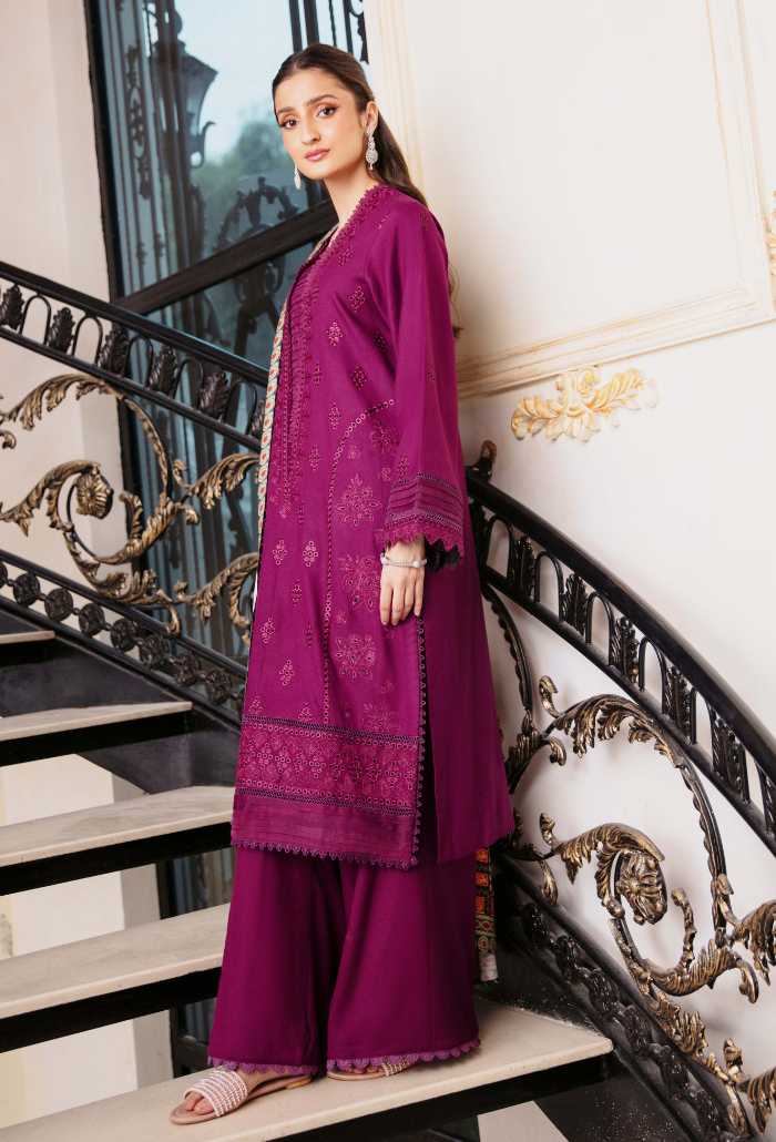 Serene - D07 Premium Fabric Pakistani Winter Dresses - Humdum - 2