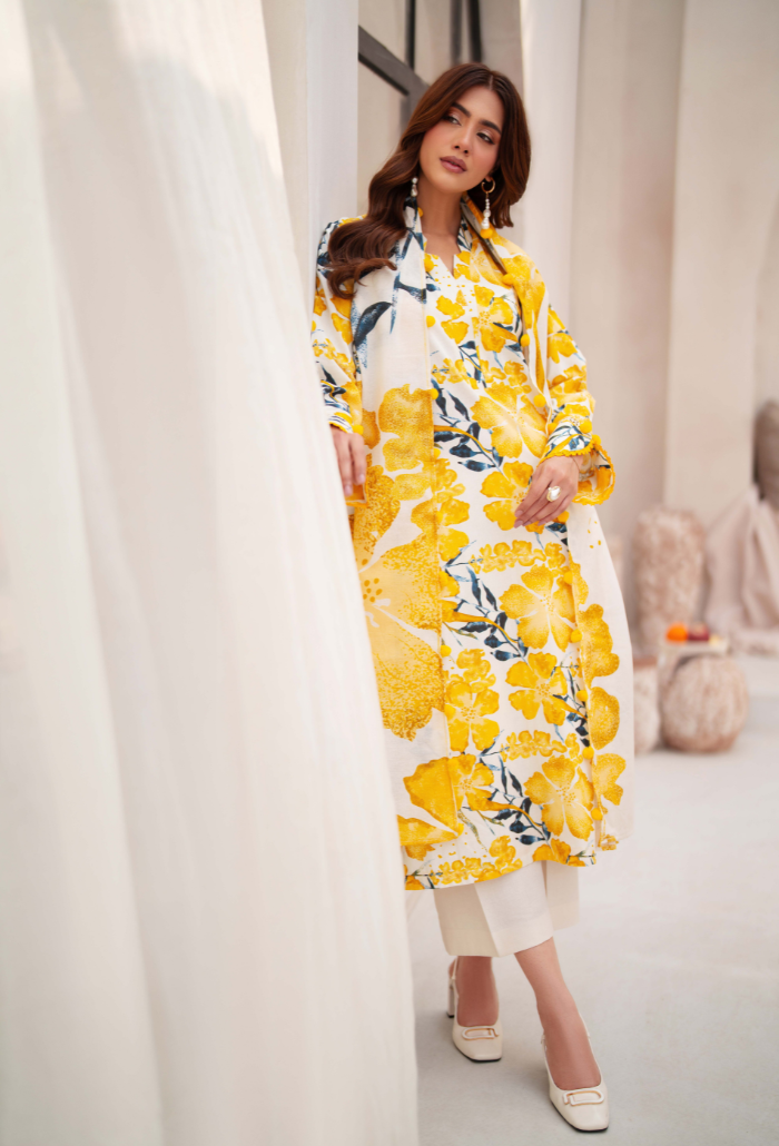 La vie - D02 Khaddar Pakistani Winter Dresses - Humdum - 2