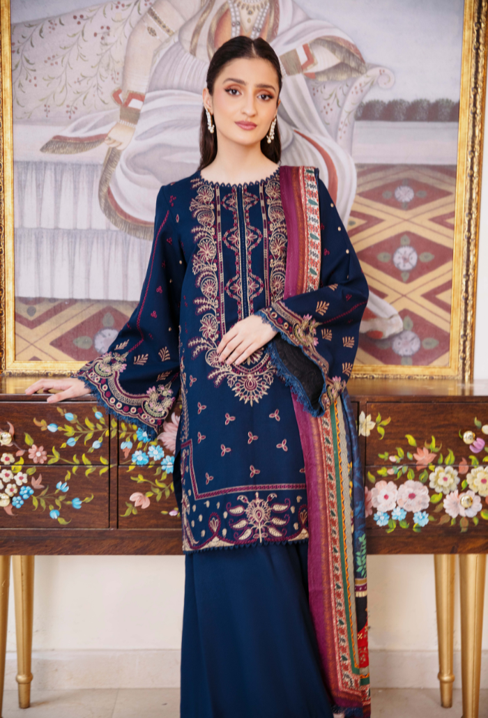 Serene - D06 Premium Fabric Pakistani Winter Dresses - Humdum - 4