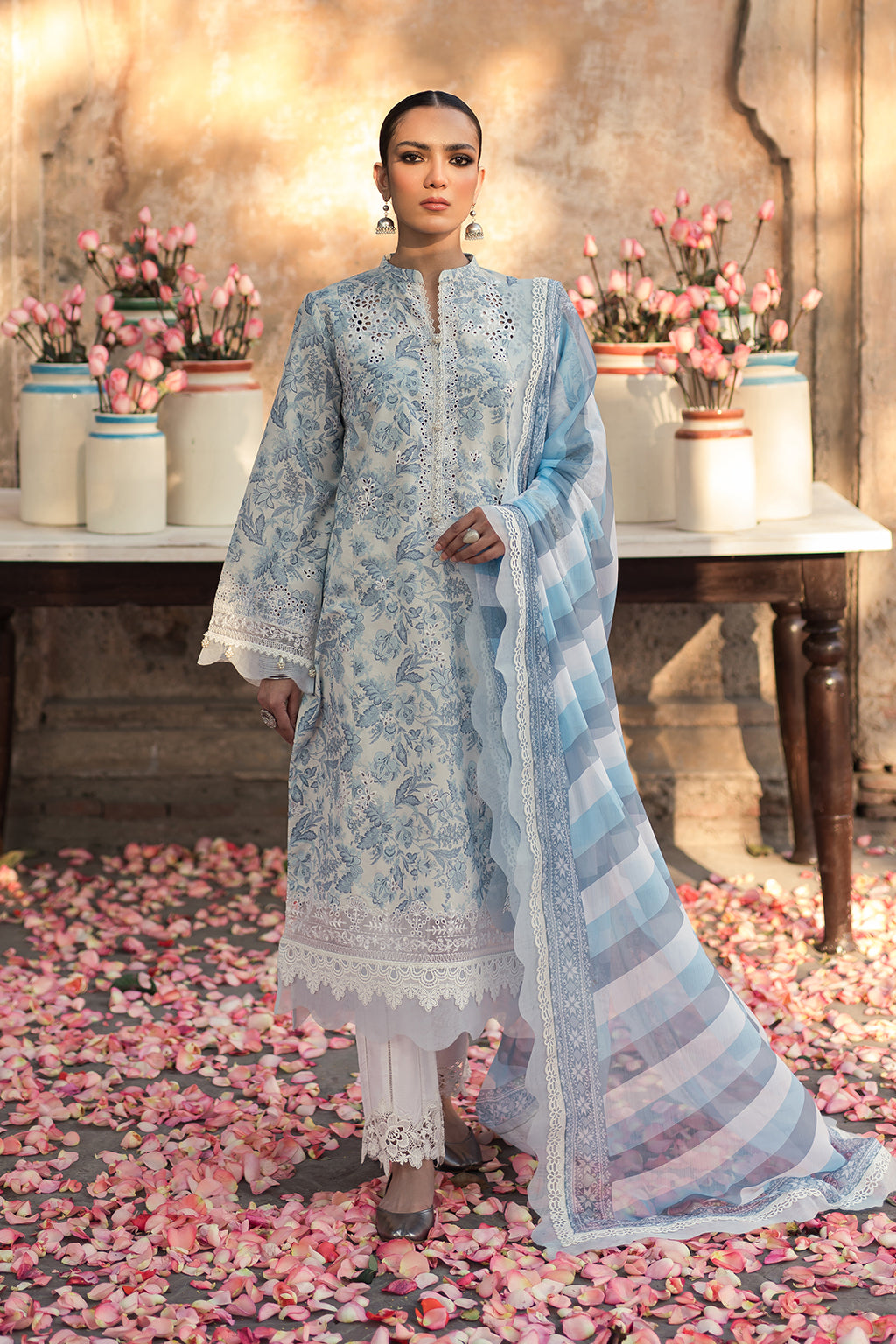 Mahveer Luxury Pakistani Fashion