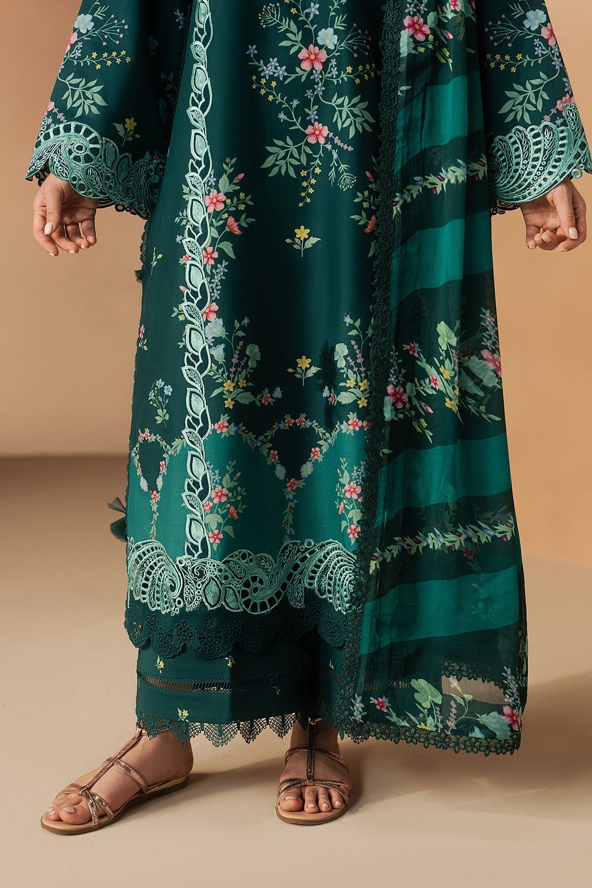 Halo Premium Fabric Pakistani Summer Dresses - Afrozeh - 4