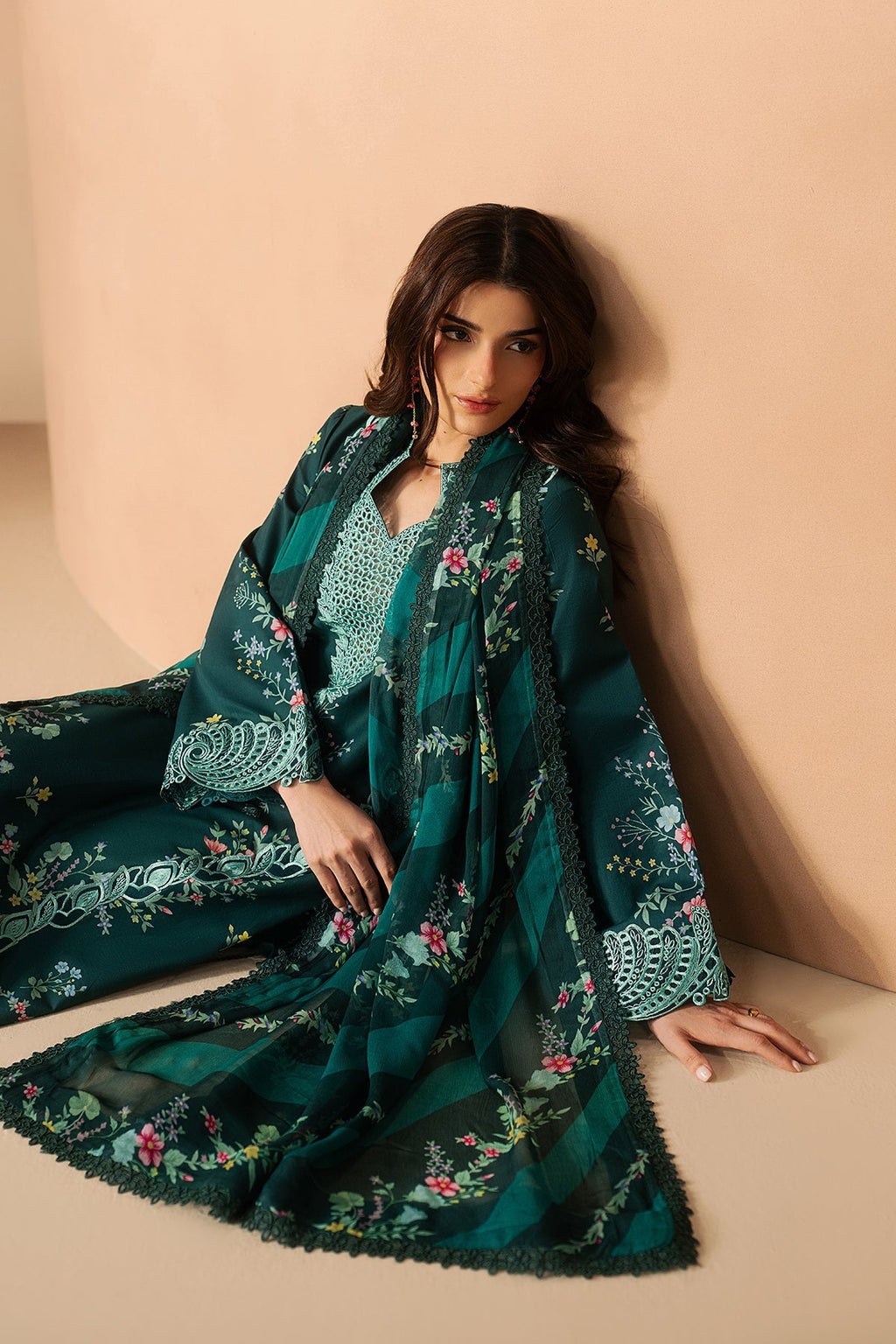 Halo Premium Fabric Pakistani Summer Dresses - Afrozeh - 5