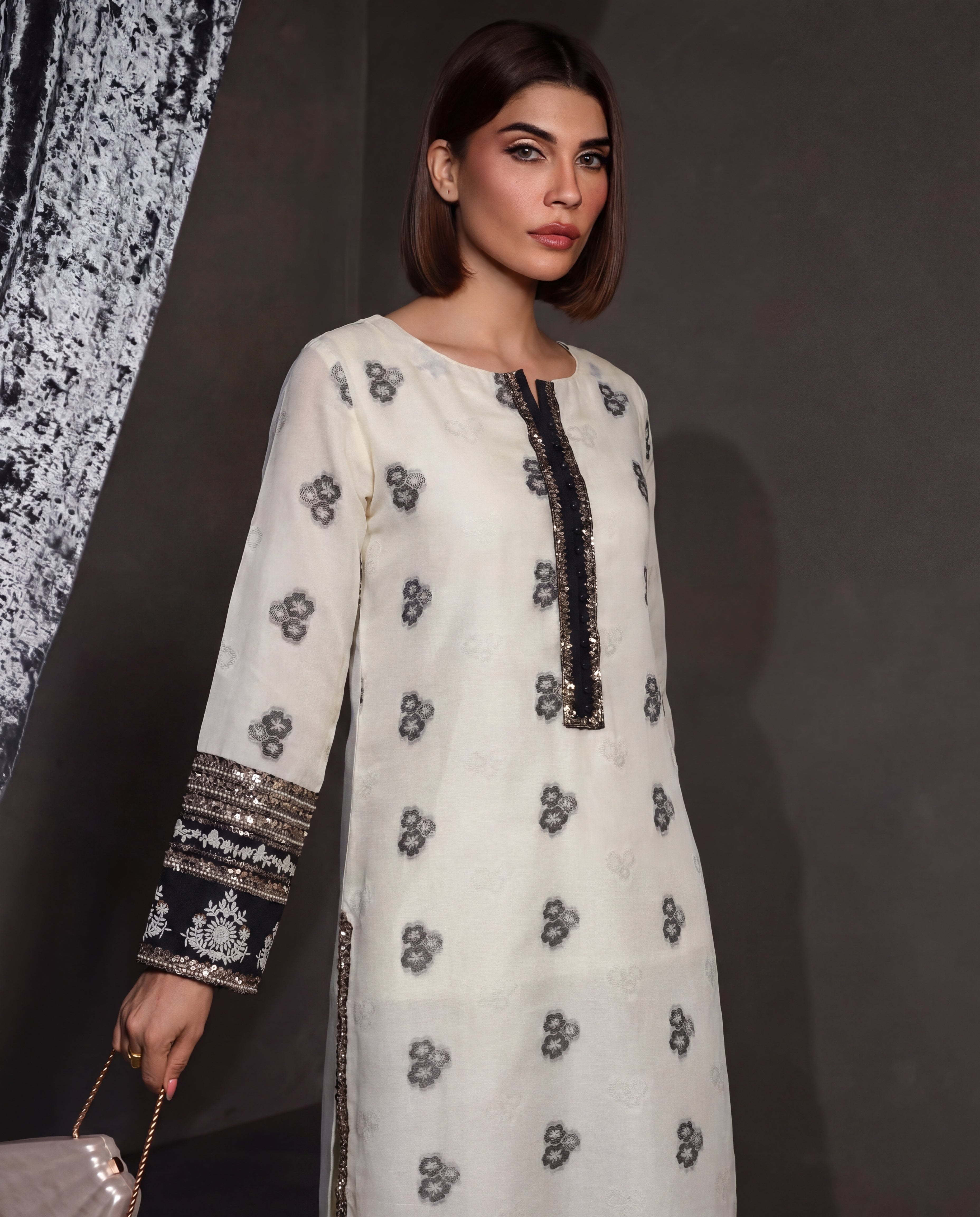 Dur-e-Shahwar Premium Fabric Pakistani Summer Dresses - Sahiba-clothing - 5