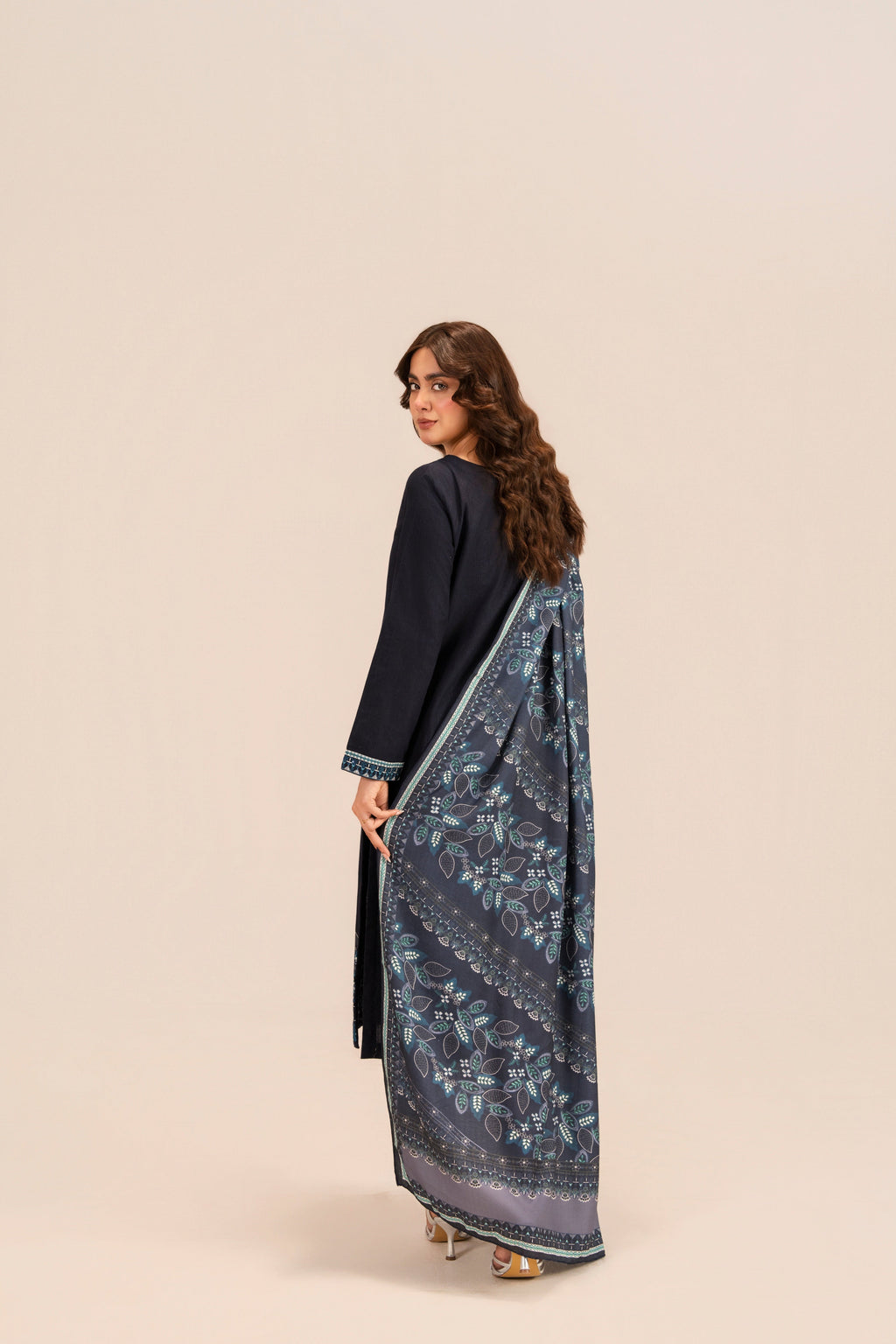 Savaaz Premium Fabric Pakistani Winter Dresses - Sahiba-clothing - 5
