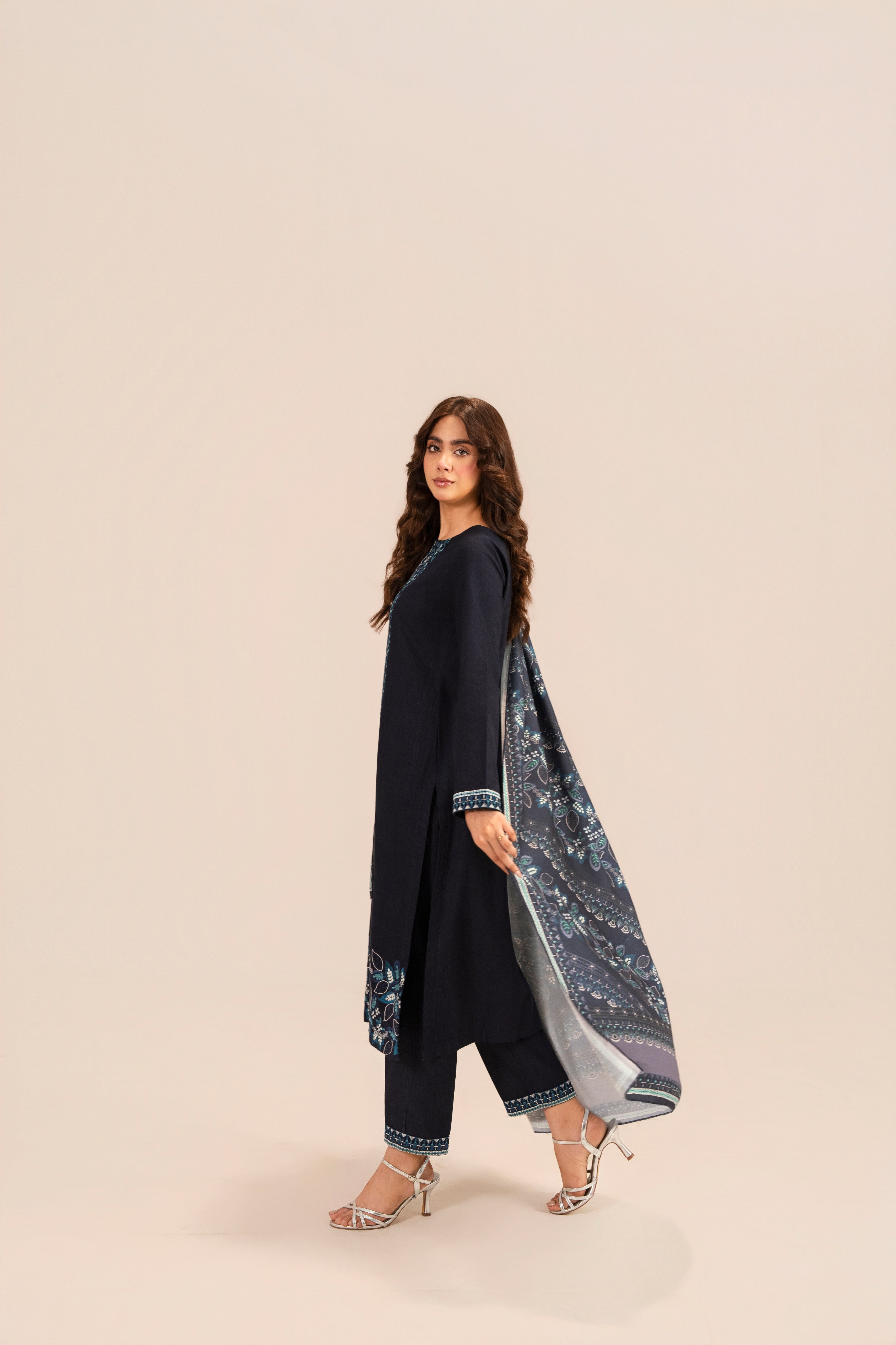 Savaaz Premium Fabric Pakistani Winter Dresses - Sahiba-clothing - 6