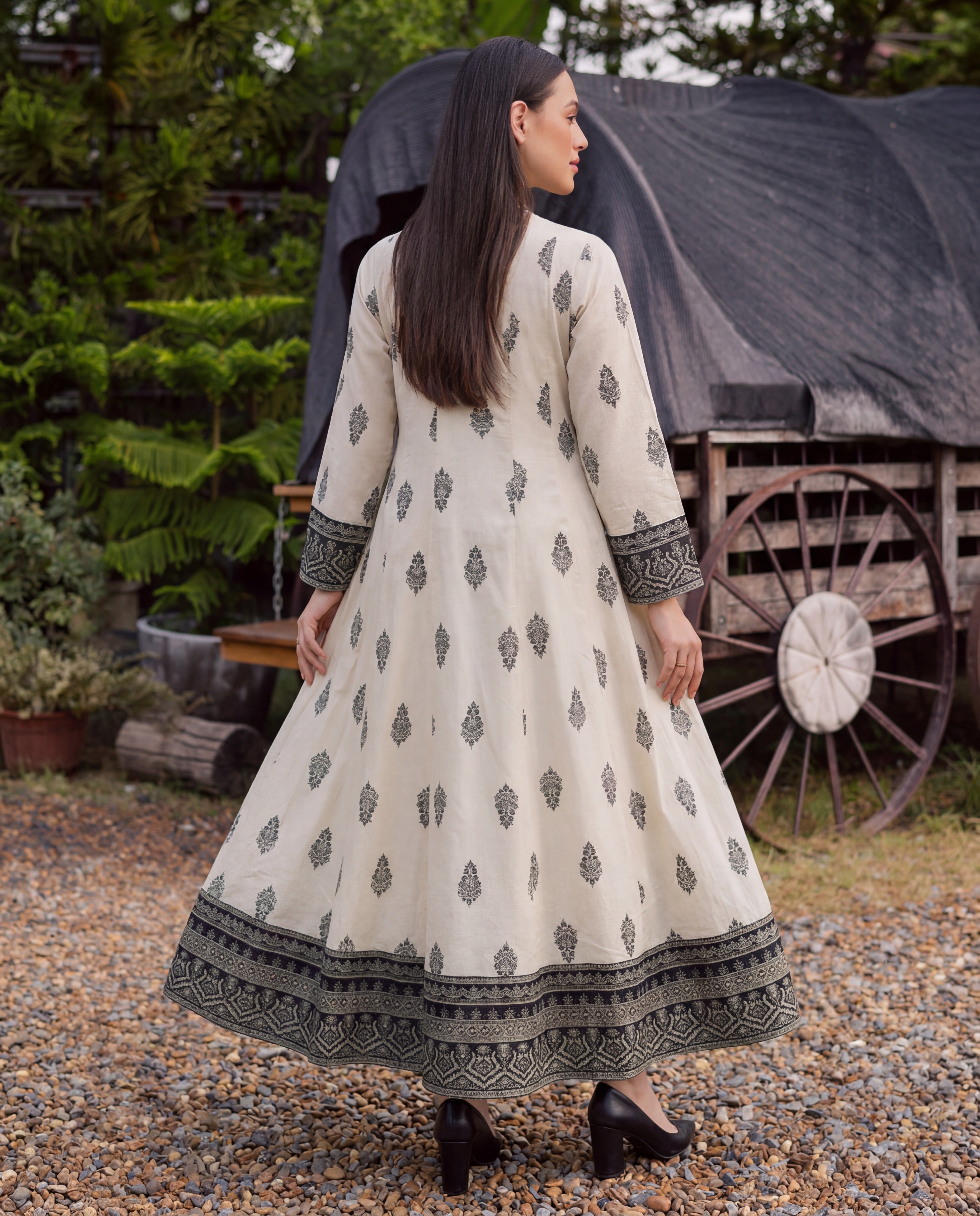Daniela Premium Fabric Pakistani Winter Dresses - Sahiba-clothing - 5