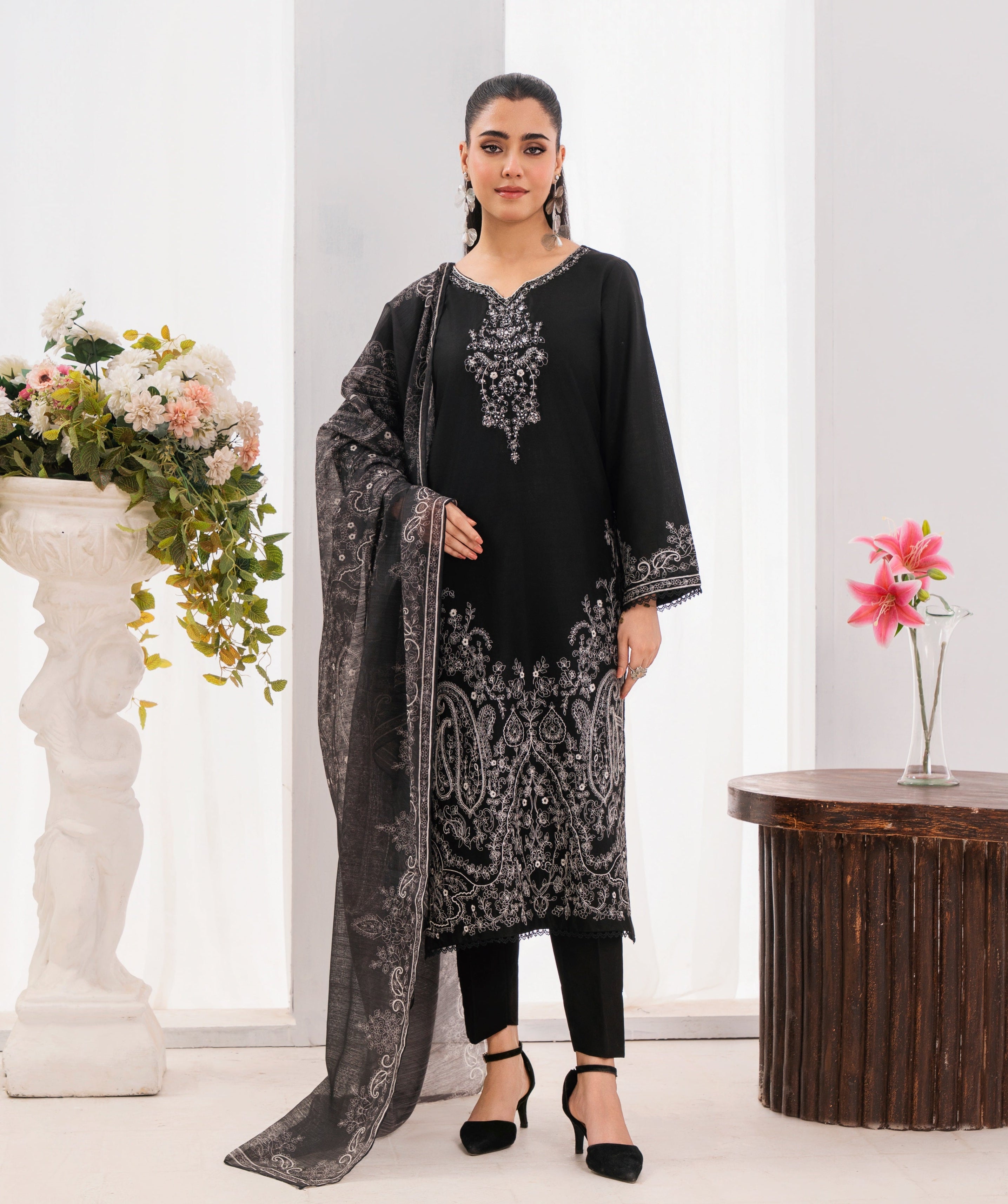 Khoobsurat Black Premium Fabric Pakistani Winter Dresses - Sahiba-clothing - 1
