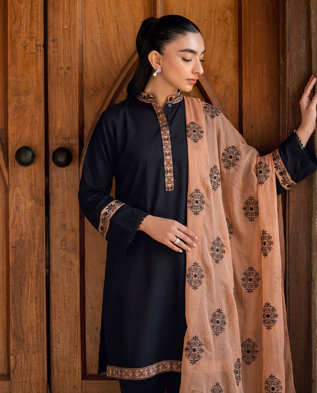 Darum Black Premium Fabric Pakistani Winter Dresses - Sahiba-clothing - 2