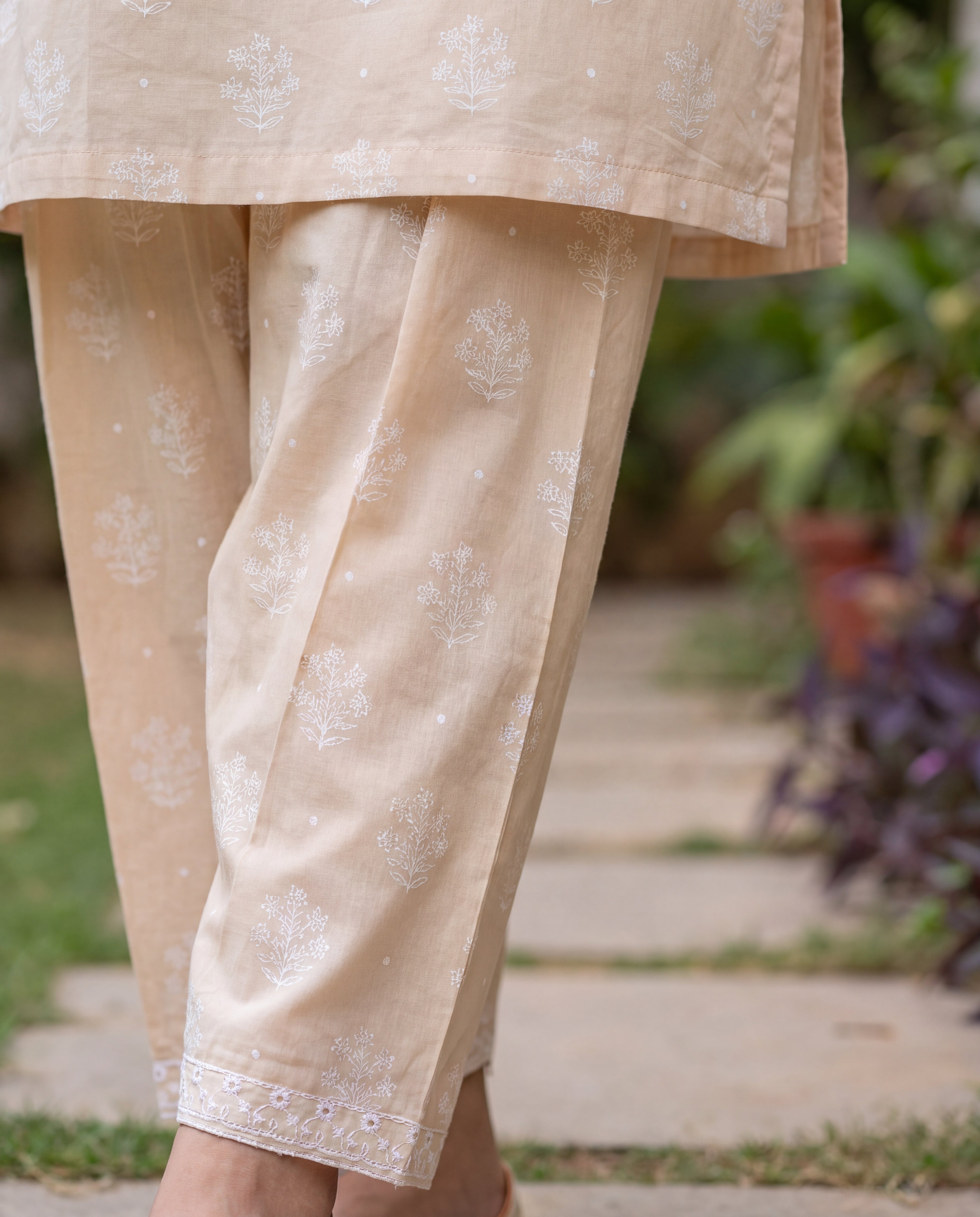 Mufeeda Peach Premium Fabric Pakistani Summer Dresses - Sahiba-clothing - 4