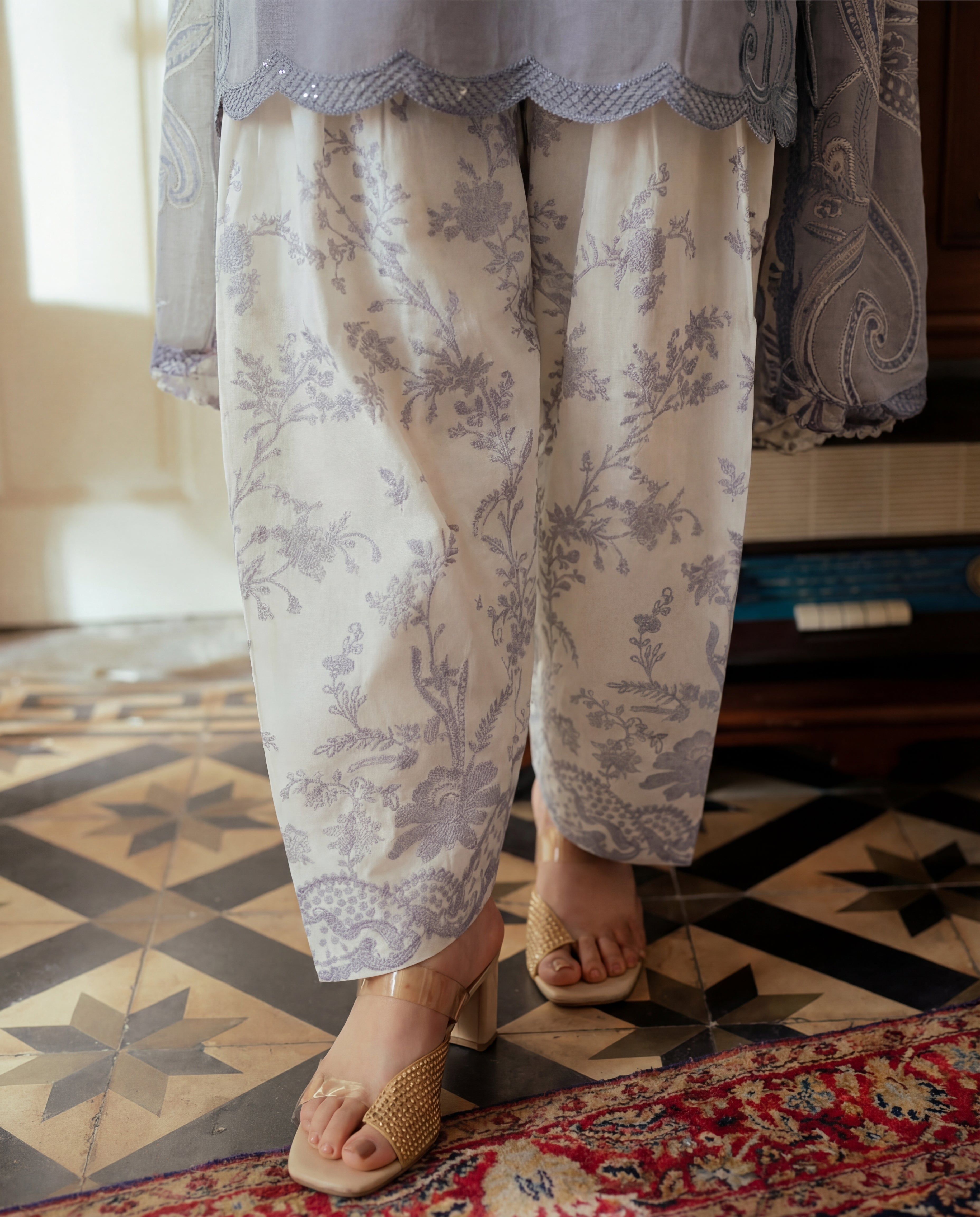 Koh E Noor - Grey Premium Fabric Pakistani Summer Dresses - Sahiba-clothing - 6