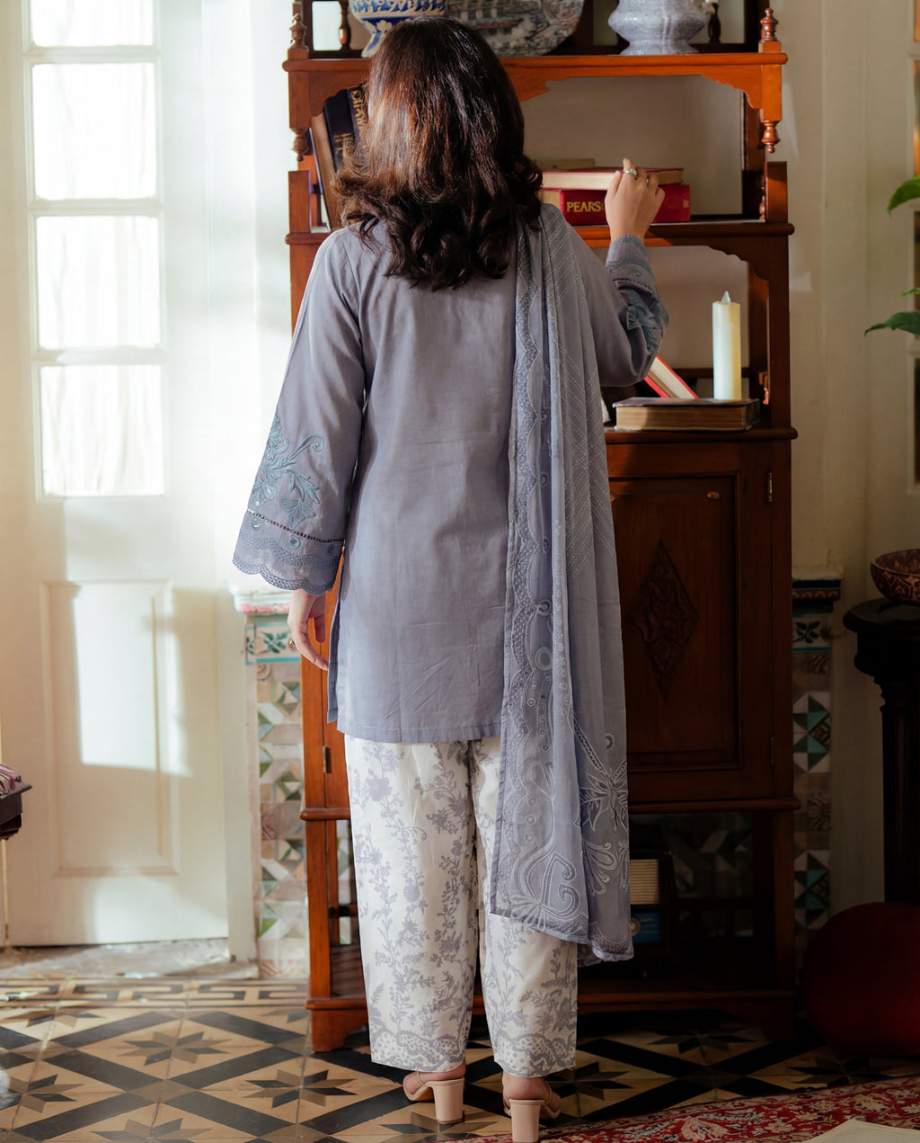 Koh E Noor - Grey Premium Fabric Pakistani Summer Dresses - Sahiba-clothing - 4