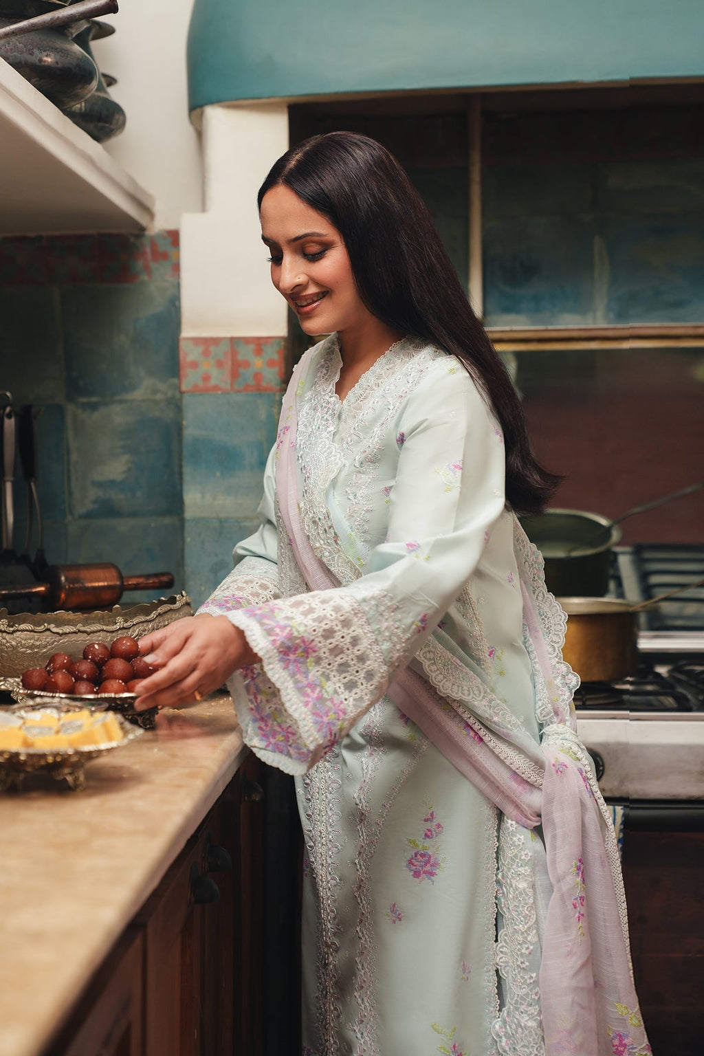 CHAM CHAM Organza Pakistani Summer Dresses - Afrozeh - 5