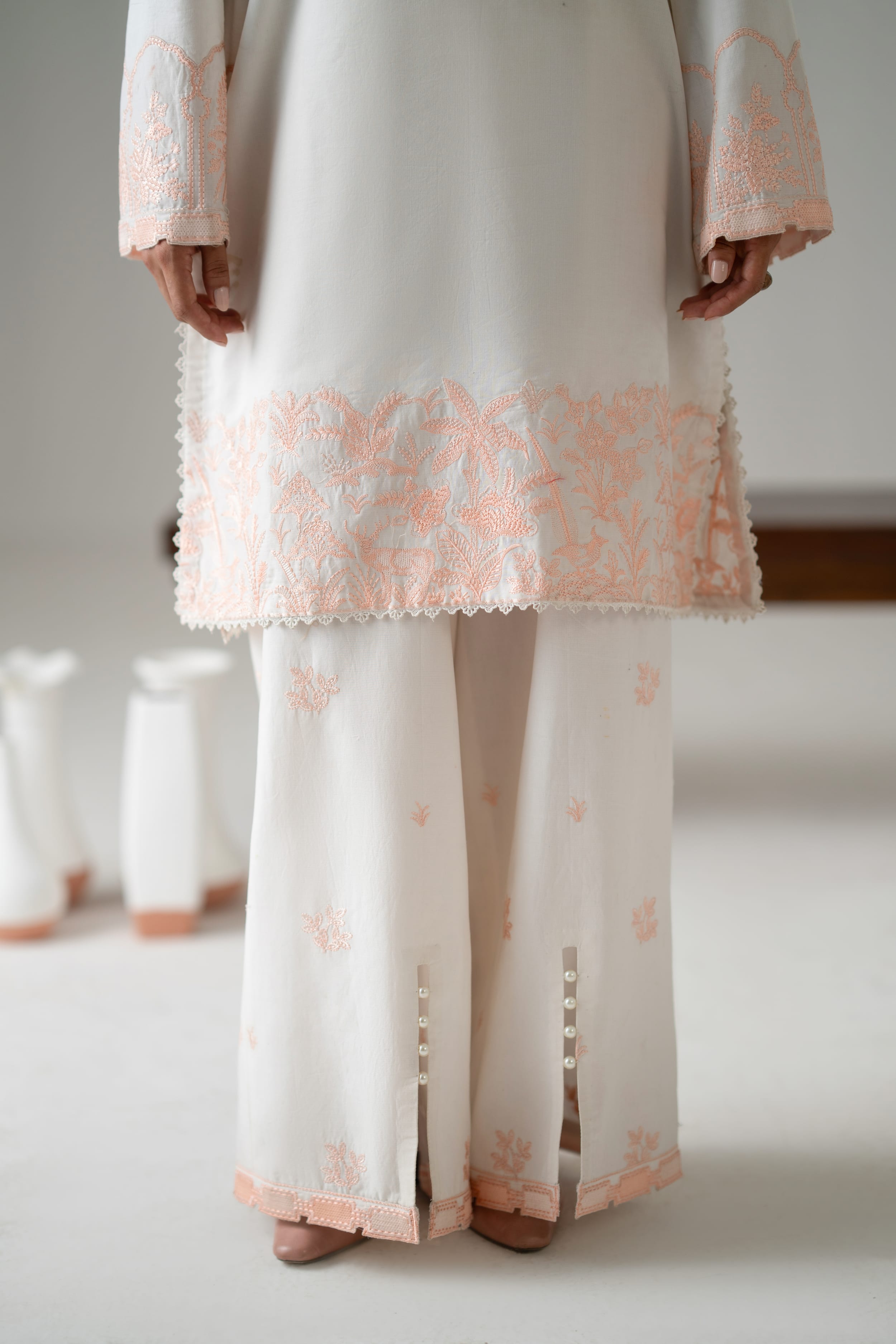 Ayna Cotton Pakistani Summer Dresses - Akbar Aslam - 4