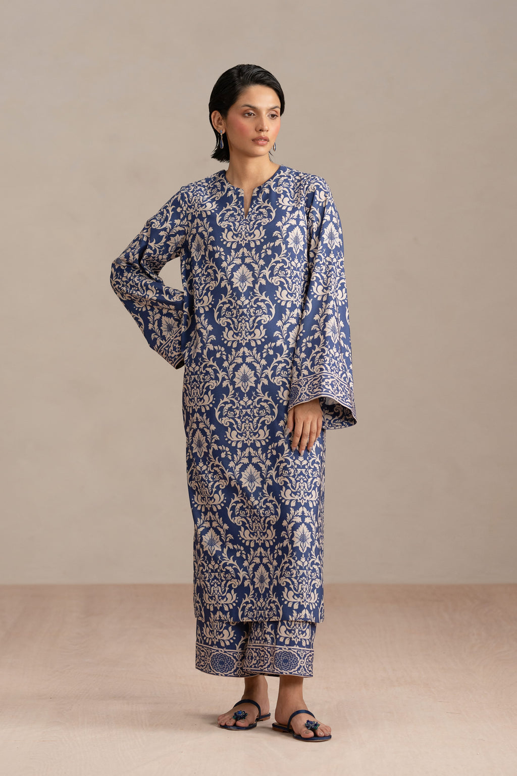 Sapphire Luxury Pakistani Fashion