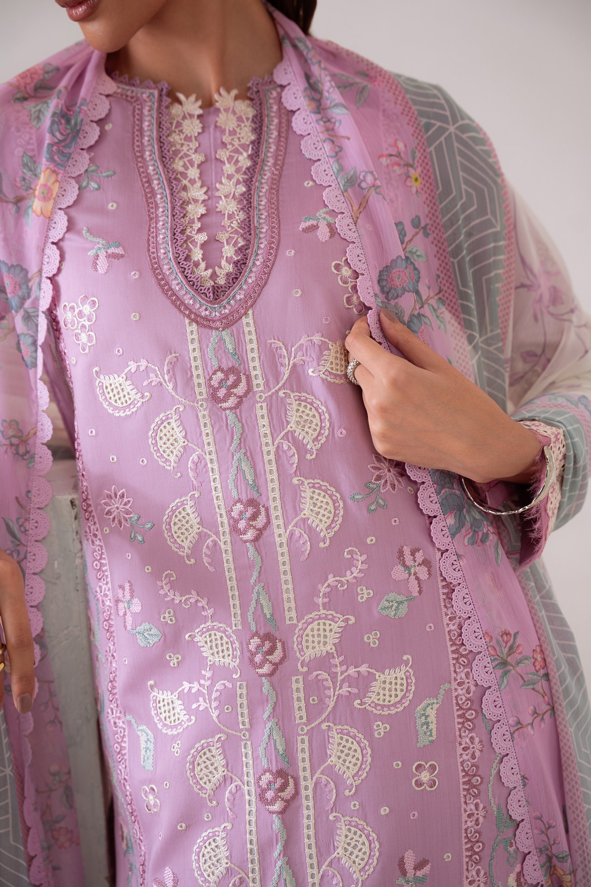 MAHVEEN (AV-10) Chiffon Pakistani Summer Dresses - aabyaan - 4