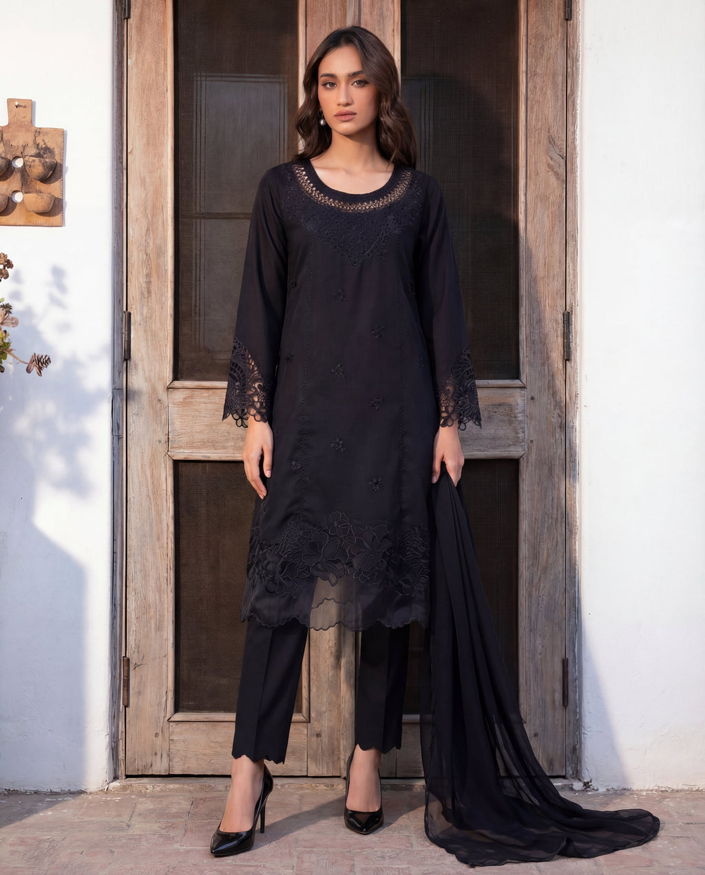 Namar - Black Premium Fabric Pakistani Summer Dresses - Sahiba-clothing - 1