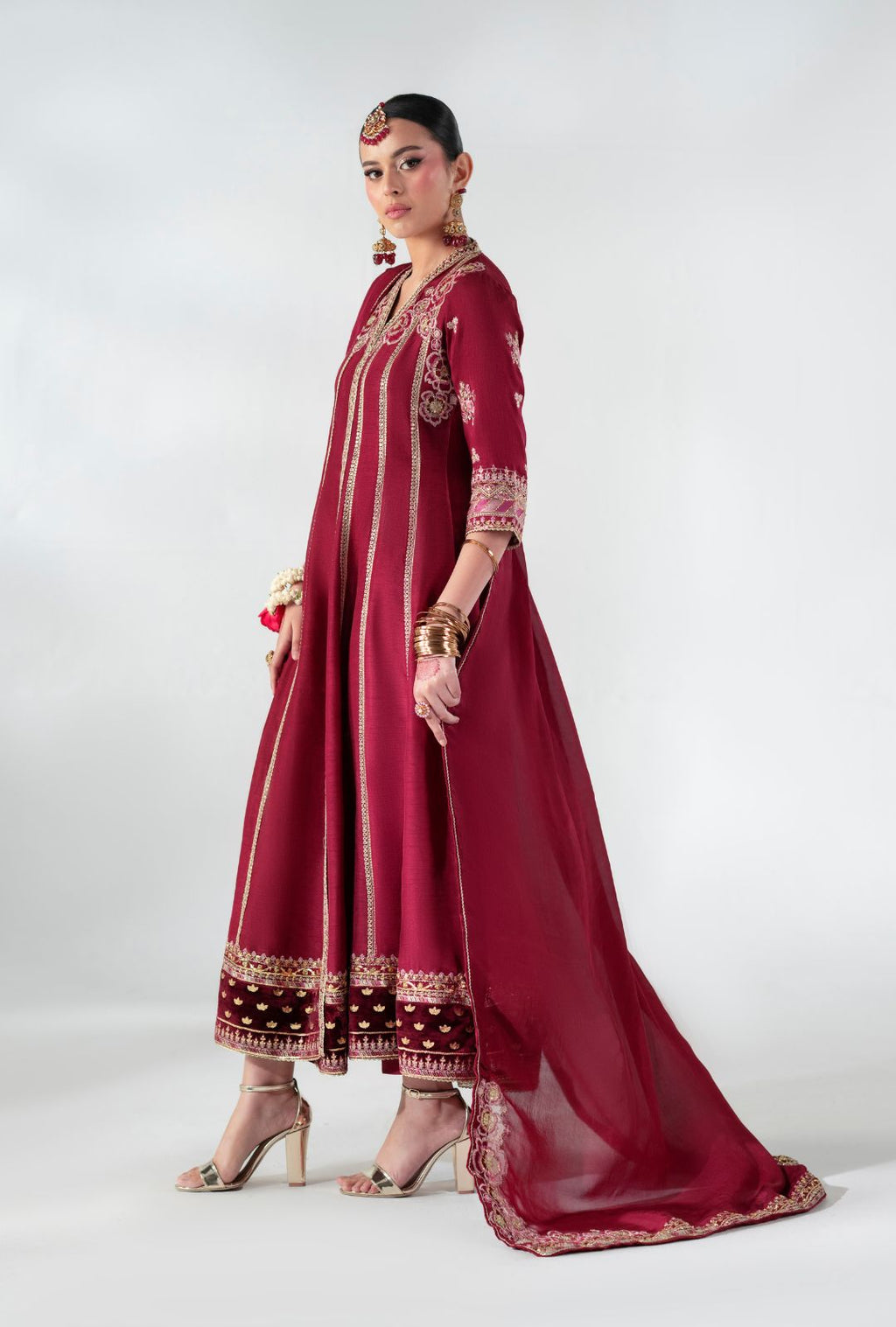 Ruby Raffia
