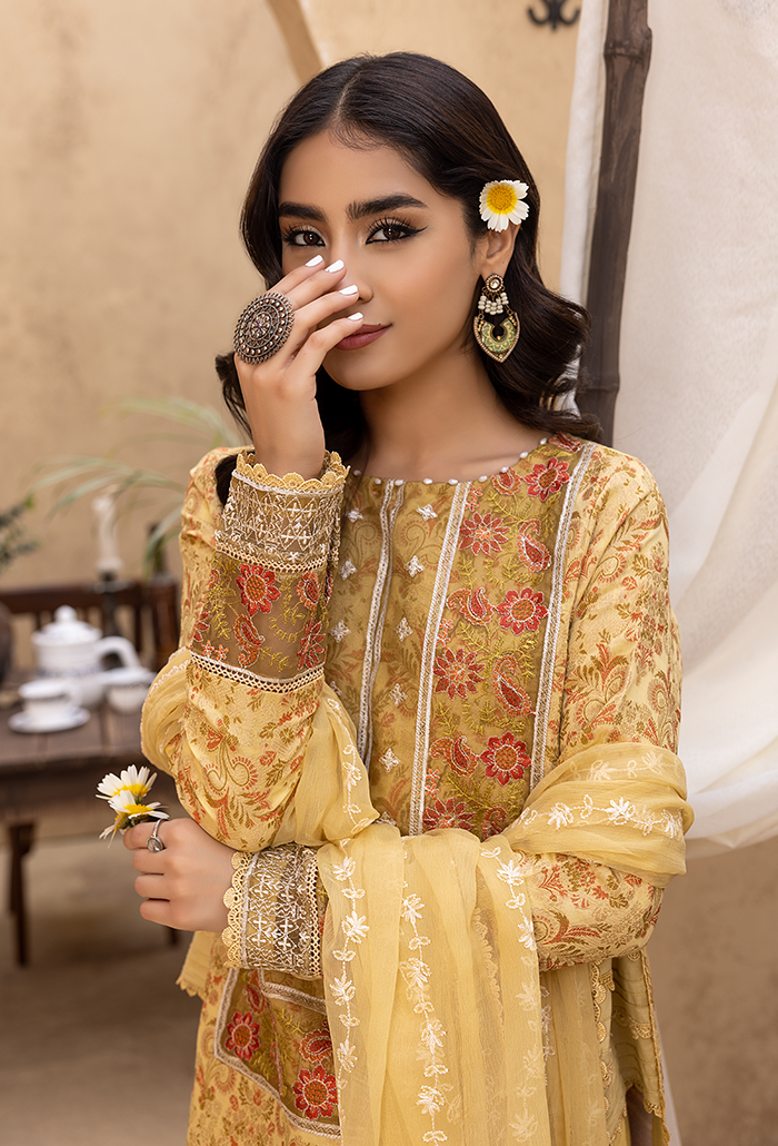 Ishq-Embroidered Jacquard-IS-02 Jacquard Pakistani Winter Dresses - Humdum - 3