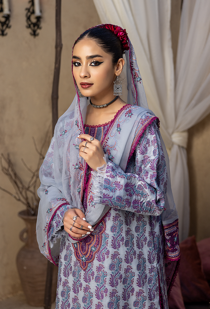 Ishq-Embroidered Jacquard-IS-03 Jacquard Pakistani Winter Dresses - Humdum - 3