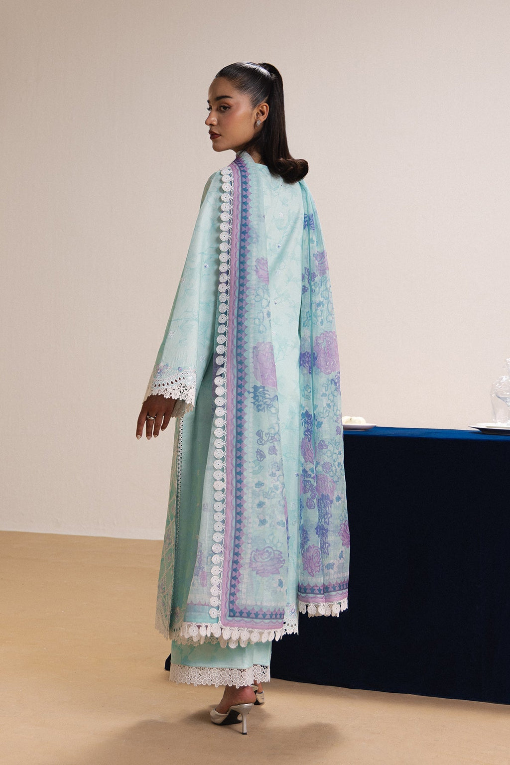 LUEUR Lawn Pakistani Summer Dresses - Afrozeh - 3